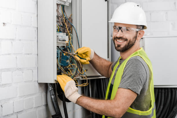 Best Emergency Electrical Repair  in Central Islip, NY